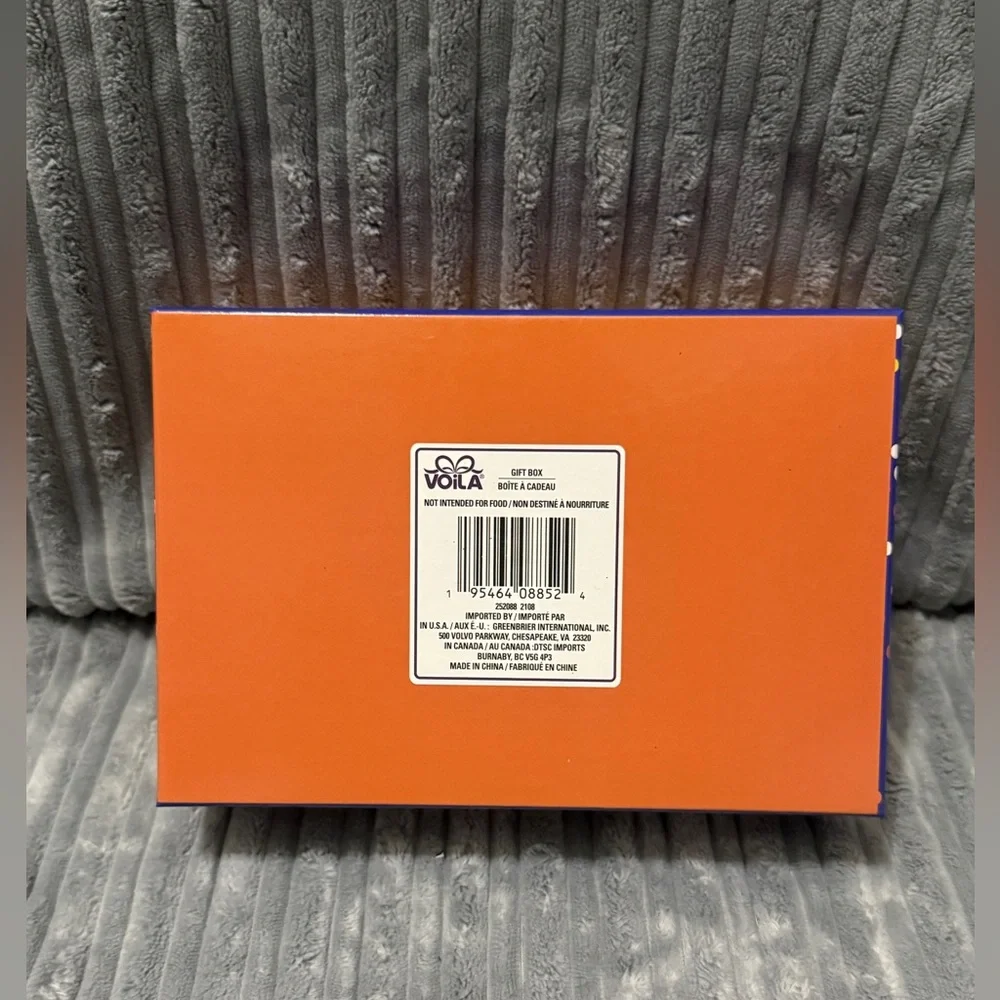 2 Gift Boxes